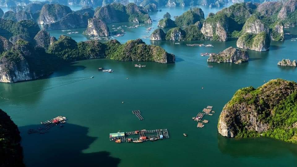 Ha Long Bay & Lan Ha Bay